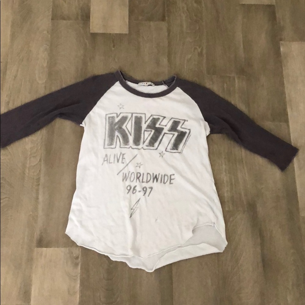 Trendy tee!